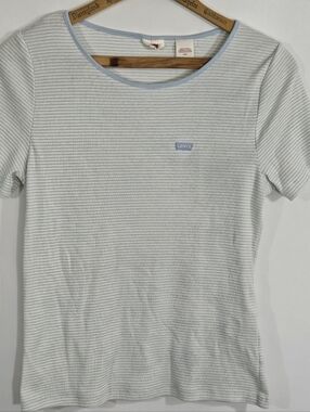 White and Blue Striped Cropped Tee Levi’s Women Size L Ribbed